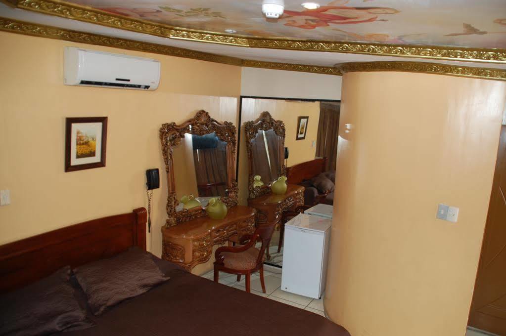 Hotel Ciudad Latin Palace 3*